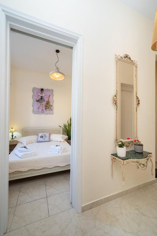 Flowers In The City - Elegant Home In Argostoli Exterior foto